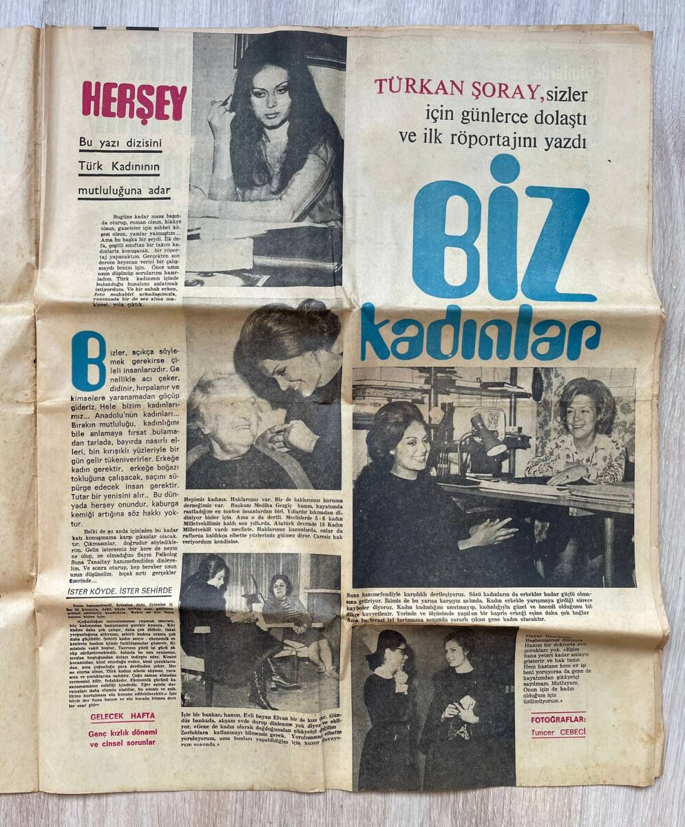 Her Şey Dergisi 3 Mart 1971 Sayı: 1 - Türkan Şoray İlk Röportajını Yazdı - Raquel Welch - Ursula Andress - Filiz Akın - Taş Bebek Gönül Yazar GZ153367 - 4