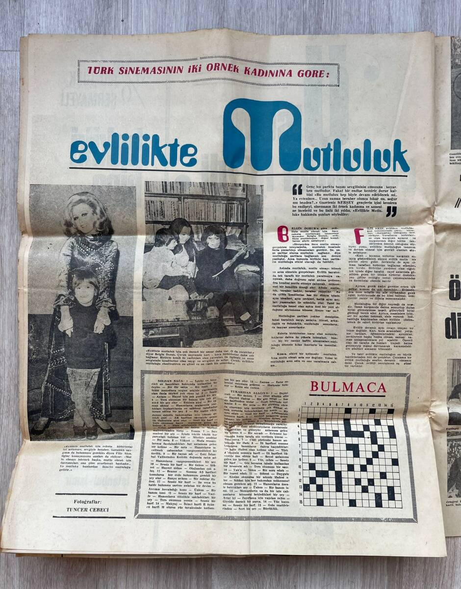 Her Şey Dergisi 3 Mart 1971 Sayı: 1 - Türkan Şoray İlk Röportajını Yazdı - Raquel Welch - Ursula Andress - Filiz Akın - Taş Bebek Gönül Yazar GZ153367 - 5