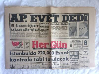 Hergün Gazetesi 15 Kasım 1961 - İstanbulda 220,000 Esnaf Kontrola Tabi Tutulacak GZ73385 - 1