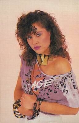 Hülya Avşar Kartpostal KRT11031 - 1