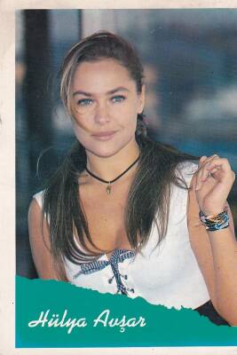 Hülya Avşar Kartpostal KRT11037 - 1