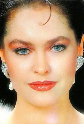 Hülya Avşar Kartpostal KRT17435 - 1