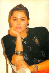 Hülya Avşar Kartpostal KRT19477 - Gökçekoleksiyon