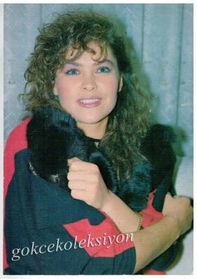 Hülya Avşar Kartpostal KRT600 - 1