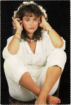 Hülya Avşar Kartpostal KRT611 - 1