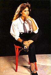 Hülya Avşar Kartpostal KRT660 - Gökçekoleksiyon