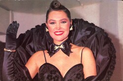 Hülya Avşar Kartpostal (Küçük Boy) KRT21331 - Gökçekoleksiyon