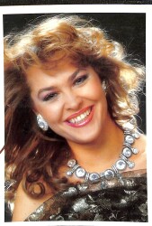 Hülya Avşar Kartpostal (Küçük Boy) KRT21449 - Gökçekoleksiyon