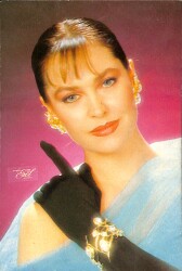 Hülya Avşar Kartpostal (Küçük Boy) KRT21452 - Gökçekoleksiyon