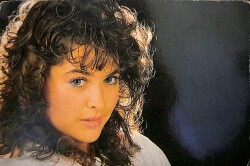 Hülya Avşar Kartpostal (Küçük Boy) KRT22059 - Gökçekoleksiyon