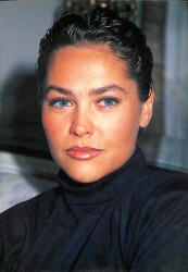 Hülya Avşar Kartpostal (Küçük Boy) KRT22094 - Gökçekoleksiyon