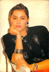 Hülya Avşar Kartpostal (Küçük Boy) KRT22107 - Gökçekoleksiyon