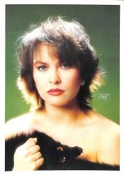 Hülya Avşar Kartpostal (Küçük Boy) KRT22506 - Gökçekoleksiyon