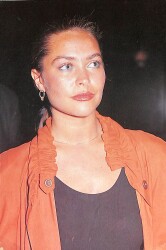 Hülya Avşar Kartpostal (Küçük Boy) KRT22703 - Gökçekoleksiyon