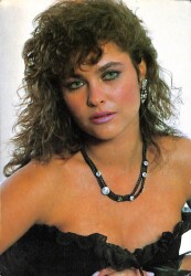 Hülya Avşar Kartpostal (Küçük Boy) KRT22808 - Gökçekoleksiyon