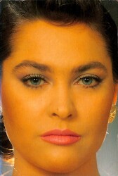 Hülya Avşar Kartpostal (Küçük Boy) KRT22890 - Gökçekoleksiyon