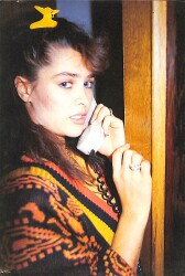 Hülya Avşar Kartpostal (Küçük Boy) KRT22938 - Gökçekoleksiyon