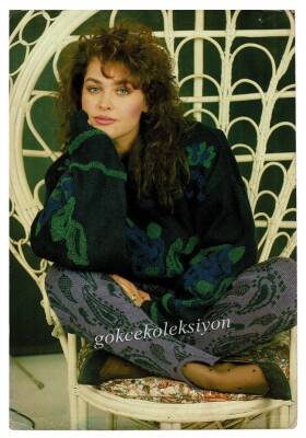 Hülya Avşar Orta Boy Kartpostal KRT6868 - 1