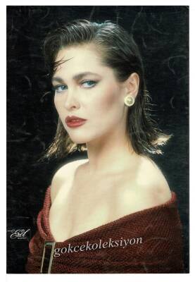 Hülya Avşar Orta Boy Kartpostal KRT6894 - 1