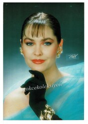 Hülya Avşar Orta Boy Kartpostal KRT6922 - Gökçekoleksiyon