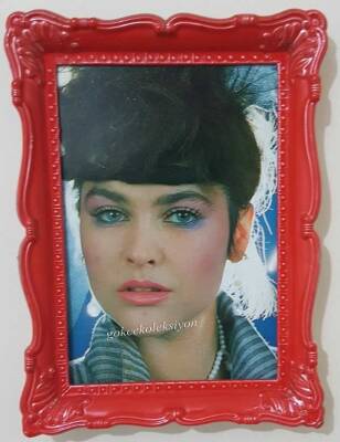 Hülya Avşar Resim Çerçevesi KRT 5878 - 2