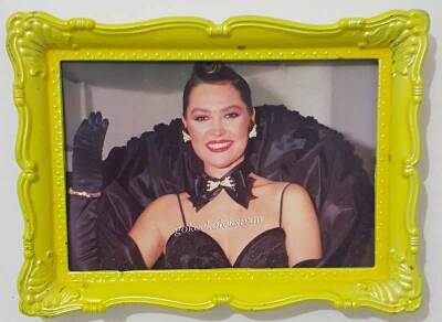 Hülya Avşar Resim Çerçevesi KRT5877 - 1