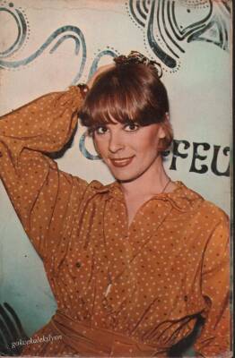 Hülya Koçyiğit Kartpostal KRT100 - 1