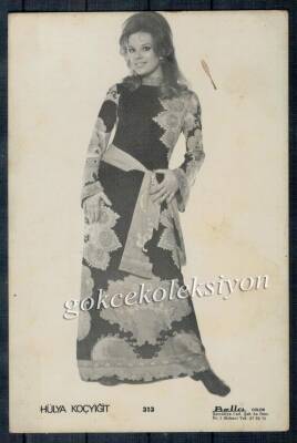 Hülya Koçyiğit Kartpostal KRT125 - 1
