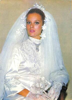 Hülya Koçyiğit Kartpostal KRT14621 - 1