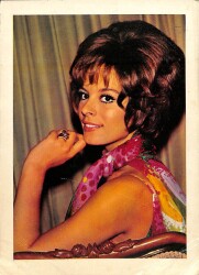 Hülya Koçyiğit Orta Boy Kartpostal KRT18705 - Gökçekoleksiyon