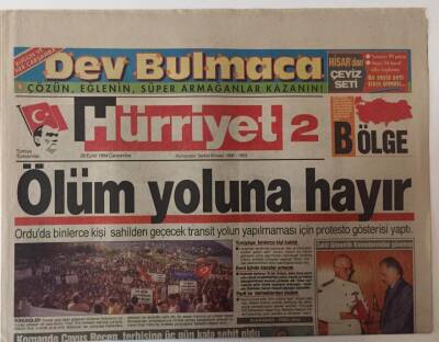 Hürriyet 2Bölge Gazetesi 28 Eylül 1994 - Orduda Binlerce Kişi Sahilden Geçecek Transit Yolun Yapılmaması İçin Protesto Gösterisi Yaptı GZ25263 - 1