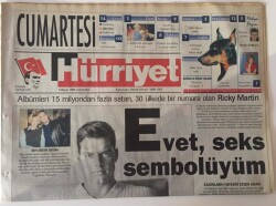 Hürriyet Cumartesi Gazetesi 1 Mayıs 1999 - Albümleri 15 Milyondan Fazla Satan, 30 Ülkede Bir Numara Olan Ricky Martin GZ13684 - 2