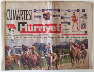 Hürriyet Cumartesi Gazetesi 26 Haziran 1999 - 73 Gazi Koşusu Var İki Büyük Jokey Süleyman Akdı İle Halis Karataş Kapışacak GZ16650 - 1
