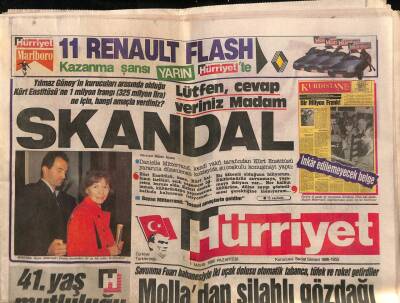 Hürriyet Gazetesi 1 Mayıs 1989 - Savunma Fuarı Bahanesiyle İki Uçak Dolusu Otomatik Tabanca , Tüfek Ve Roket Getirdiler GZ81406 - 1
