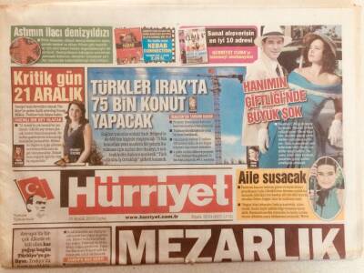 Hürriyet Gazetesi 10 Aralık 2010 - Fenerbahçenin Futbolcusu Anelka Tribünleri Untmamış GZ40089 - 1