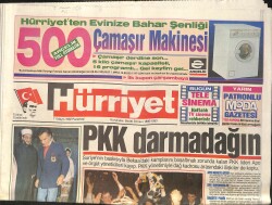 Hürriyet Gazetesi 11 Mayıs 1992 - Türkiye Liglerinde 8. Şampiyonluğunu Kazanan Beşiktaş'ın Keyfine Diyecek Yok GZ157849 - Gökçekoleksiyon
