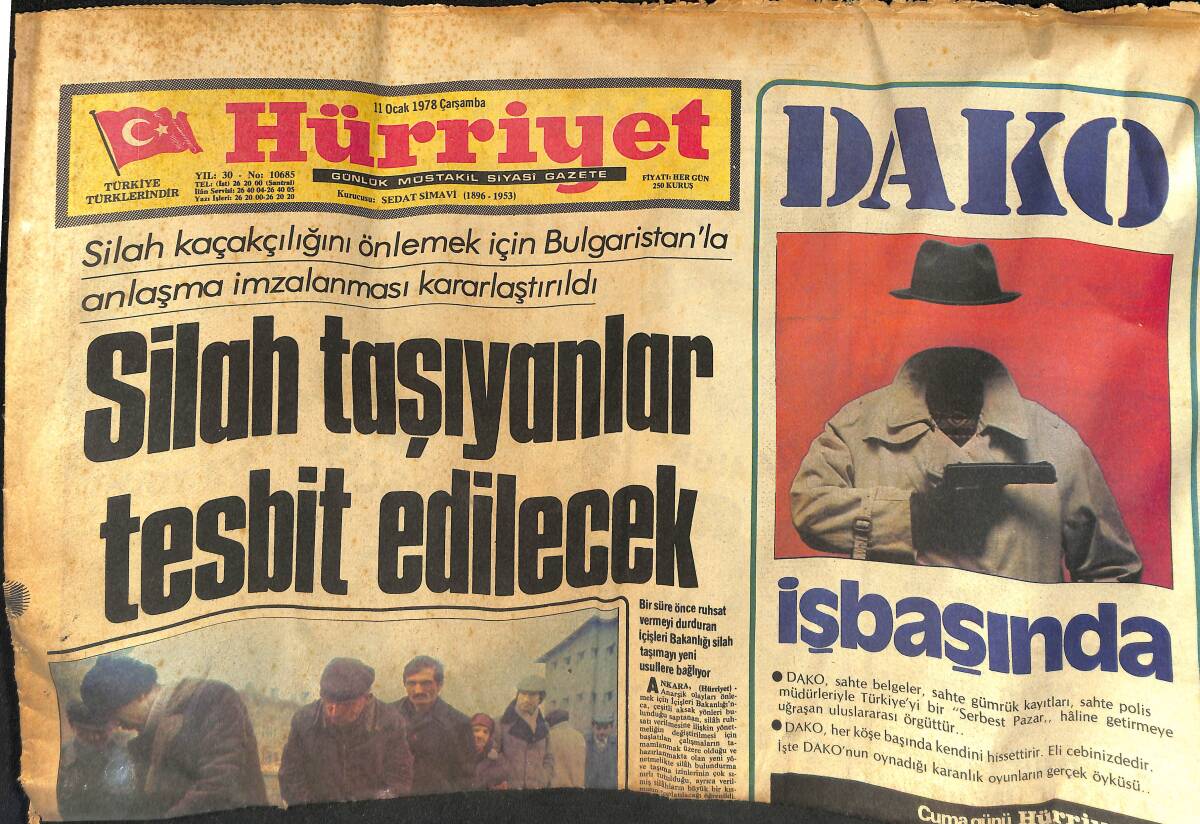 Hürriyet Gazetesi 11 Ocak 1978 - Silah Taşıyanlar Tespit Edilecek - Ecevit : İktidar Olmak Hükümet Olmaktan Zor - Trabzonspor'da Nüfus Hızla Artacak GZ133501 - 1