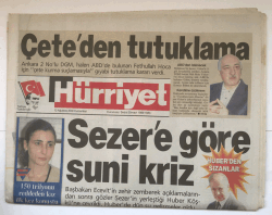 Hürriyet Gazetesi 12 Ağustos 2000 - Sezere Göre Suni Kriz GZ5456 - 1