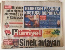 Hürriyet Gazetesi - 12 Aralık 2003 - Herkesin Peşinden Koştuğu Michael Jacksonın Ailesiyle Defne Barak Konuştu - GZ43958 - 1
