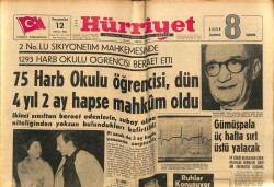 Hürriyet Gazetesi 12 Eylül 1963 - 75 Harb Okulu Öğrencisi , Dün 4 Yıl 2 Ay Hapse Mahkum Oldu GZ72090 - 1