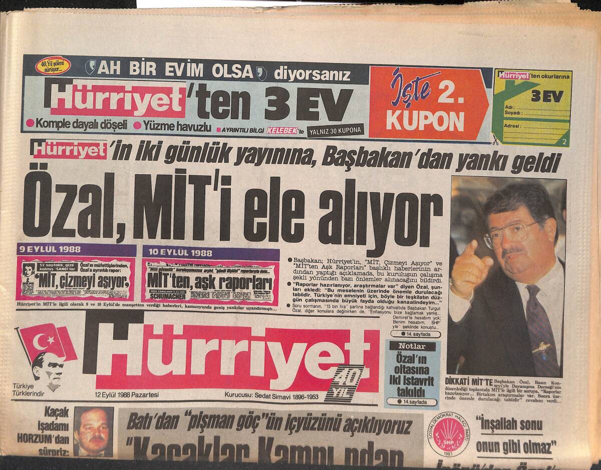 Hürriyet Gazetesi 12 Eylül 1988 - İnönü'den Özal'a Menderes Benzetmesi - Özal , MİT'i Ele Alıyor GZ133092 - 1