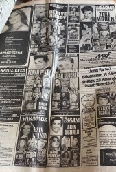 Hürriyet Gazetesi 12 Kasım 1979 - Gazino Afişi * Zeki Müren - Behiye Aksoy - Adnan Pekak GZ76766 - 2