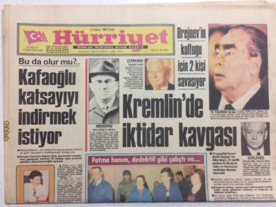 Hürriyet Gazetesi 12 Kasım 1982 - Kremlinde İktidar Kavgası GZ24762 - 1
