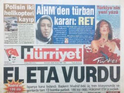 Hürriyet Gazetesi - 12 Mart 2004 - Candan Erçetin Müzikal Yıldızı, Özcan Denizin Evini Bastı GZ43436 - 1