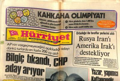 Hürriyet Gazetesi 12 Nisan 1980 - Korutürk , Hediye Ve Nişanlarını Müzeye Verdi GZ88654 - 1