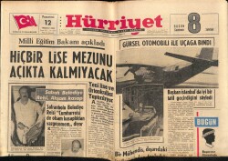 Hürriyet Gazetesi 12 Temmuz 1965 - Gürsel Otomobili İle Uçağa Bindi GZ68690 - 1