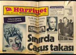 Hürriyet Gazetesi 12 Temmuz 1974 - 18 Yıldır Sofyada Tutuklu Türk İle Bulgar Casusu Slavik Değiştiriliyor GZ69976 - 1