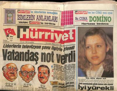 Hürriyet Gazetesi 13 Aralık 1989 - Türk - İş , Özalı Protesto Etti GZ62526 - 1