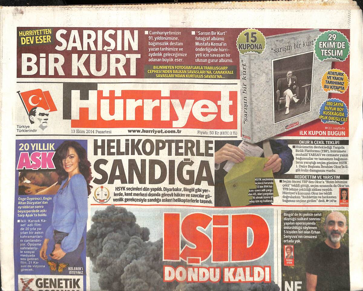 Hürriyet Gazetesi 13 Ekim 2014 - Türkan Şoray , Hayranlarıyla Hatıra Fotoğrafı Çekti - IŞİD Dondu Kaldı GZ159628 - 1