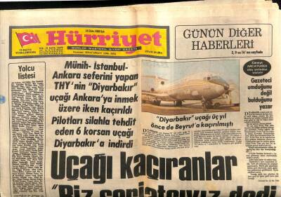 Hürriyet Gazetesi 14 Ekim 1980 - Münih İstanbul Seferini Yapan Uçak Kaçırıldı,Uçağı Kaçıranlar Şeriatçıyız Dedi GZ56282 - 1